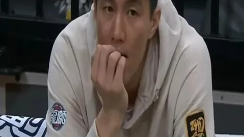 皇冠体育 074604 8